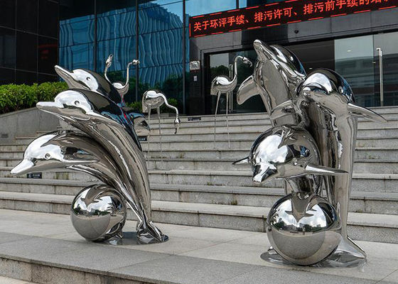 좋은 가격 닦는 현대 공공 예술 돌고래 스테인리스 동물성 조각품 거울 온라인으로