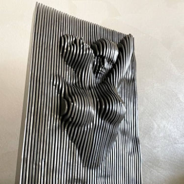 좋은 가격 조각상 디자인 제조자 현대 벽 장식용 철화 조각상 금속 조각상 미술품 온라인으로